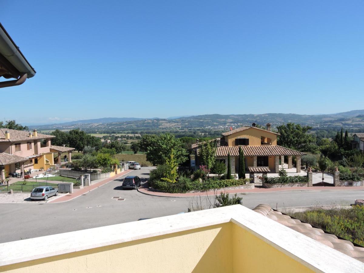 Fratta Todina La Casa Di Marco E Lorella מראה חיצוני תמונה