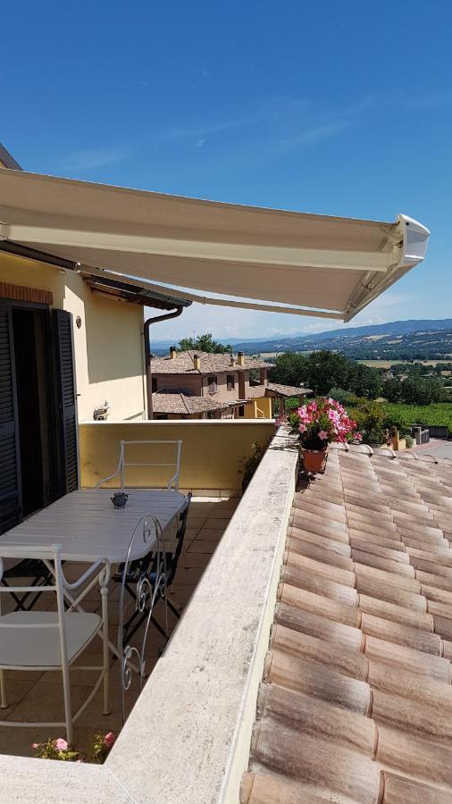 Fratta Todina La Casa Di Marco E Lorella מראה חיצוני תמונה